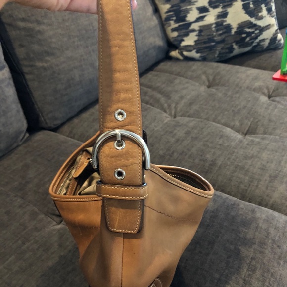 Tan leather Coach bag - Picture 2 of 3